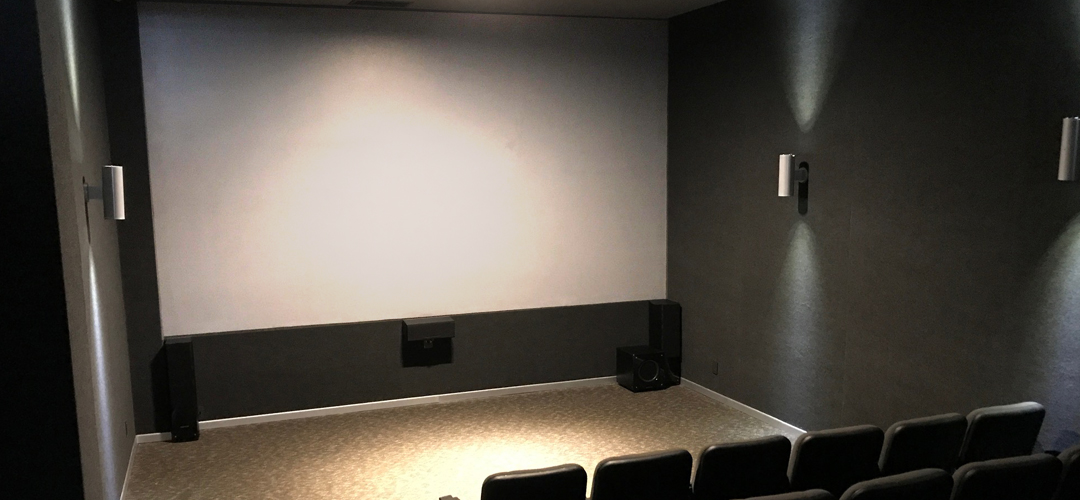 ultra-high-projector-1